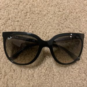 Ray•Ban Cats 1000 Sunglasses